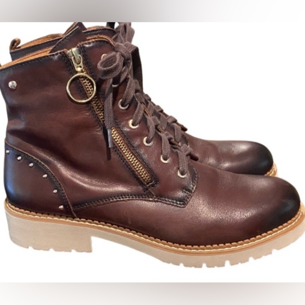 Pikolinos Vicar Lace Side Zip Ankle Boots